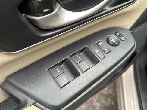 Used 2018 Honda CR-V EX-L image 17