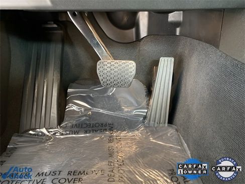 Used 2024 BMW 330e w/ Convenience Package image 24