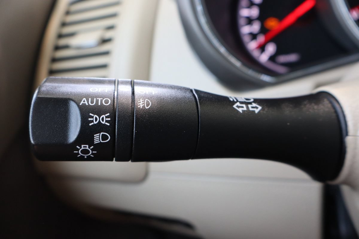Used 2012 Nissan Murano SV AWD/4WD image 31