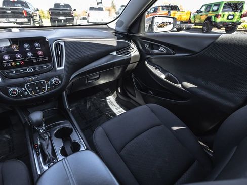 Used 2023 Chevrolet Malibu LT FWD image 24