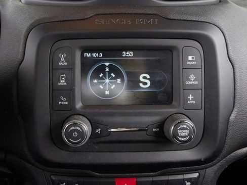 Used 2017 Jeep Renegade Altitude AWD/4WD image 15