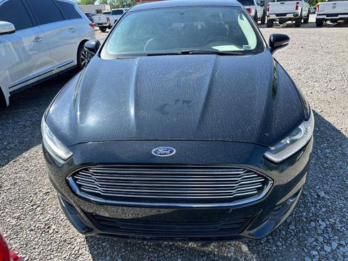 Used 2014 Ford Fusion SE w/ Equipment Group 202A FWD image 2