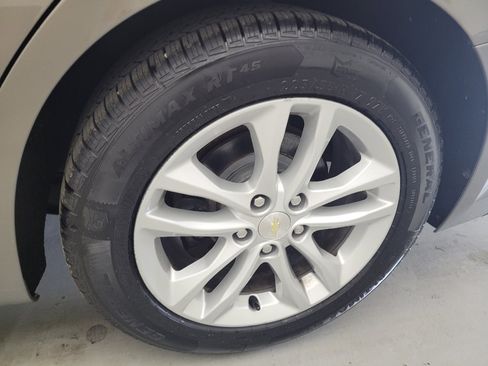 Used 2018 Chevrolet Malibu LT FWD image 31
