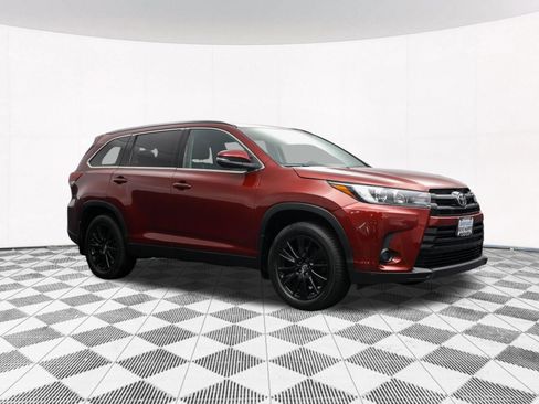 Used 2019 Toyota Highlander SE AWD/4WD image 48