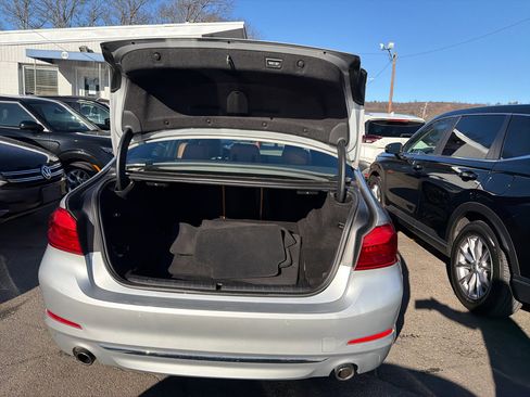 Used 2019 BMW 530e xDrive image 9