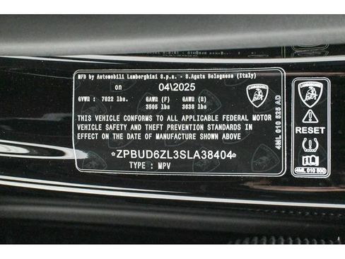 Used 2025 Lamborghini Urus SE image 88