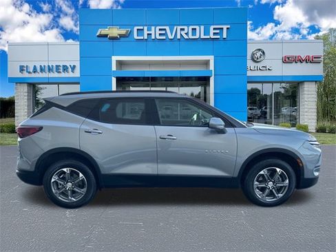 Certified 2024 Chevrolet Blazer LT w/ Convenience Package image 6