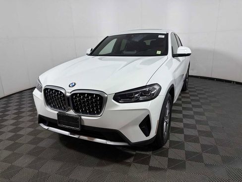 Certified 2023 BMW X4 xDrive30i AWD/4WD image 3