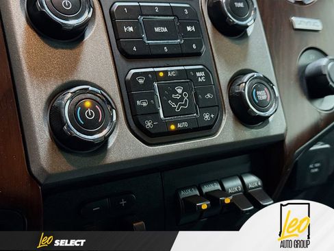 Used 2016 Ford F250 Lariat w/ Lariat Interior Package AWD/4WD image 19