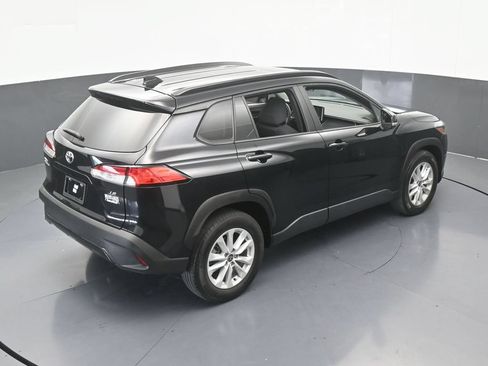 Used 2022 Toyota Corolla Cross LE w/ Moonroof Package FWD image 45
