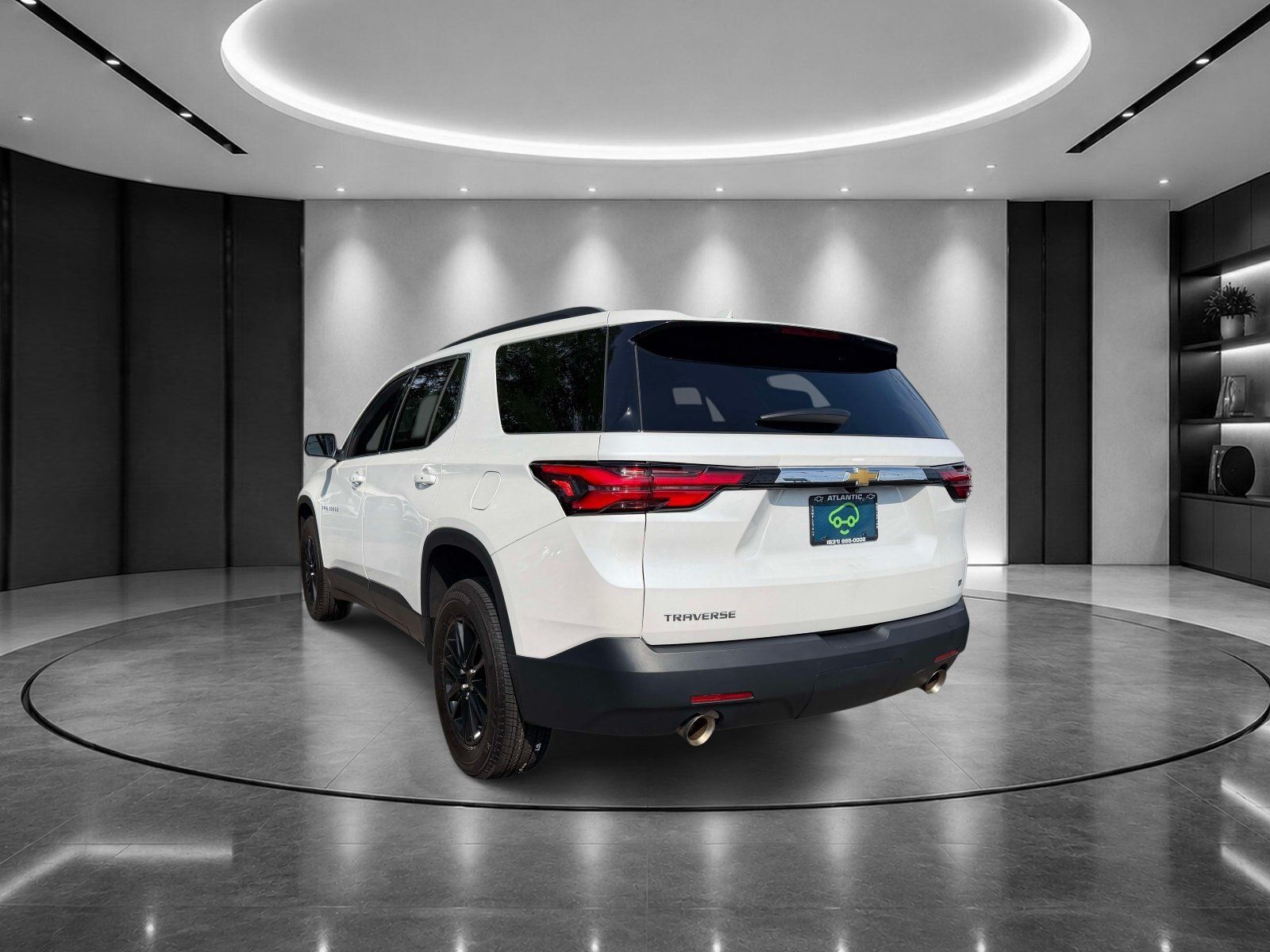 Certified 2023 Chevrolet Traverse LT FWD image 3