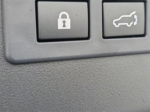 New 2026 Subaru Outback Limited image 9