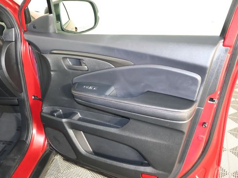 Certified 2024 Honda Passport TrailSport image 41