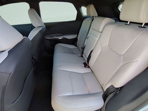 Used 2024 Lexus RX 350 Premium Plus w/ Convenience Package image 13