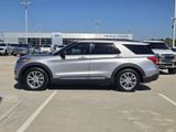 Used 2020 Ford Explorer XLT w/ Equipment Group 202A image 3