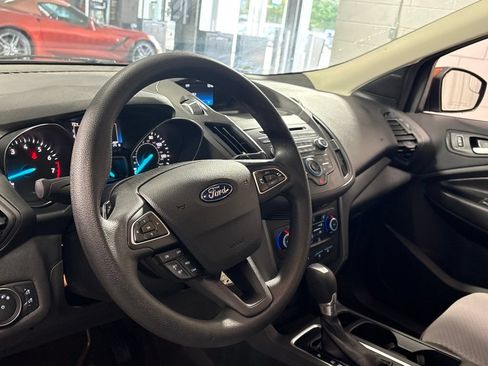 Used 2017 Ford Escape SE AWD/4WD image 15