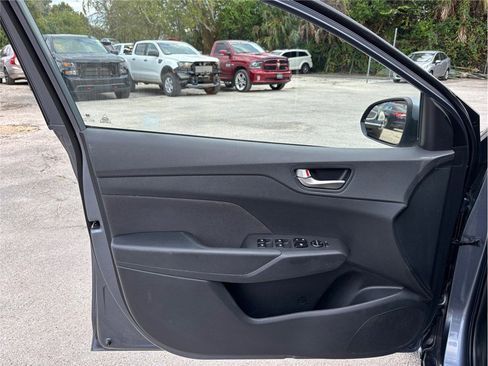 Used 2020 Hyundai Accent SE image 15