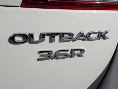 Used 2017 Subaru Outback 3.6R Touring w/ Popular Package #5A image 14