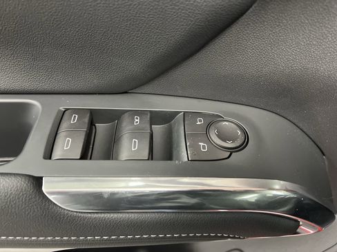 New 2025 Chevrolet Traverse LT image 23