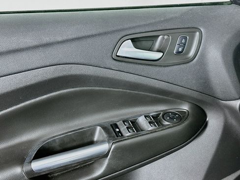 Used 2017 Ford Escape SE w/ SE Leather Comfort Package FWD image 15