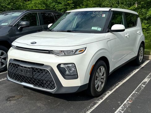 Used 2020 Kia Soul LX FWD image 3