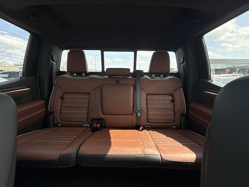 Used 2026 GMC Sierra 1500 Denali Ultimate AWD/4WD image 22