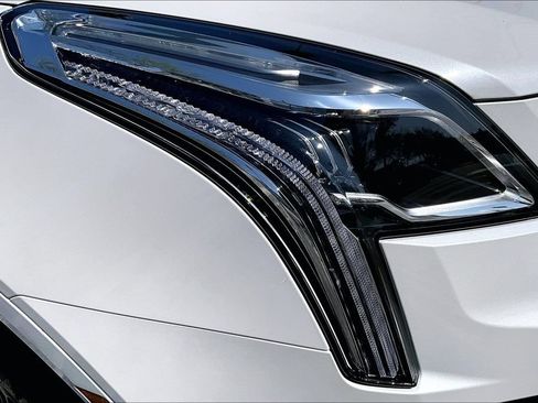 New 2026 Cadillac XT5 Premium Luxury w/ LPO, ONYX Package FWD image 14