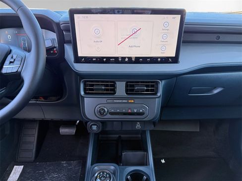 New 2025 Ford Maverick XLT w/ XLT Luxury Package image 11