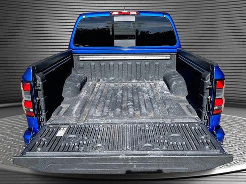 Used 2024 Nissan Frontier SL w/ Technology Package image 33