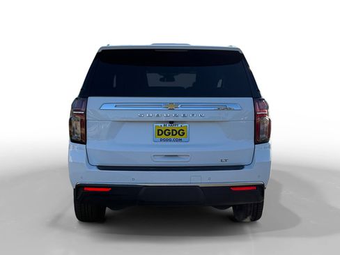 Used 2023 Chevrolet Suburban LT image 4