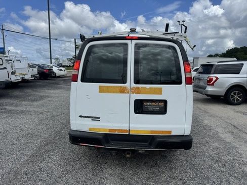 Used 2013 Chevrolet Express 2500 RWD image 7