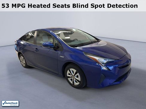 Used 2016 Toyota Prius Four image 1