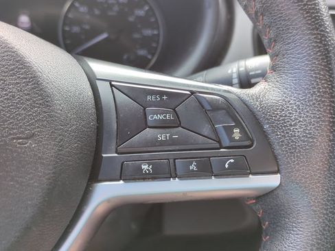 Used 2021 Nissan Kicks SR w/ SR Premium Package FWD image 20