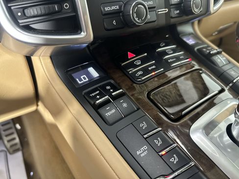 Used 2016 Porsche Cayenne S w/ Premium Plus Package image 23