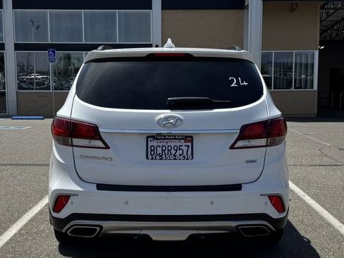Used 2018 Hyundai Santa Fe FWD image 6