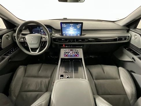 Used 2020 Lincoln Aviator Reserve w/ Equipment Group 201A image 10