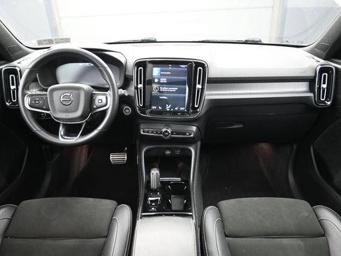 Used 2022 Volvo XC40 T5 R-Design image 75