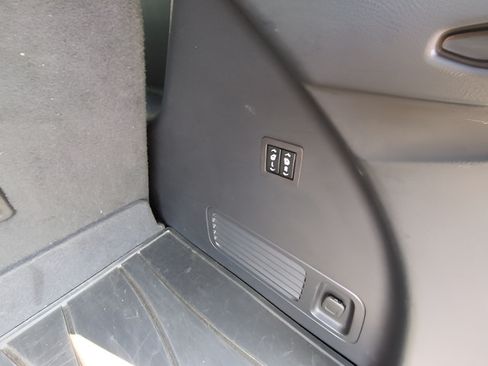Used 2021 Buick Enclave Premium w/ Sun and Sites Package FWD image 25