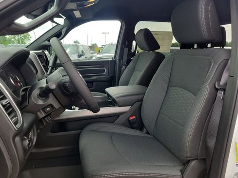 New 2026 RAM 2500 Big Horn AWD/4WD image 10