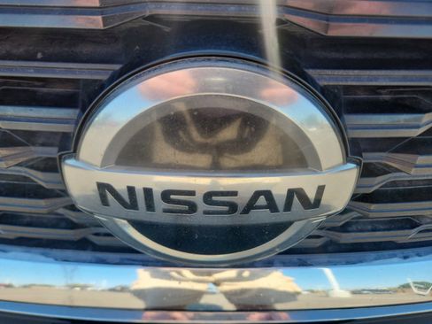 Used 2021 Nissan Rogue SV image 24