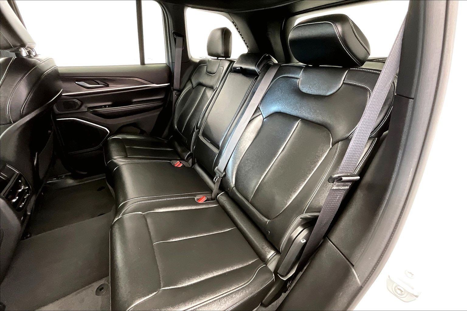 Used 2024 Jeep Grand Cherokee Limited 4xe AWD/4WD image 19