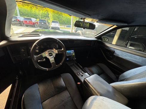 Used 1989 Chevrolet Camaro IROC-Z RWD image 10