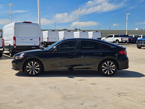Used 2024 Honda Civic EX-L image 7