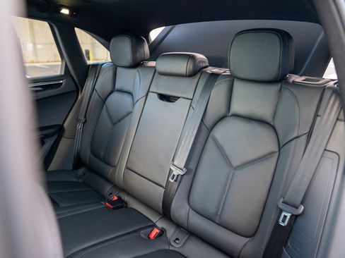 New 2026 Porsche Macan image 25