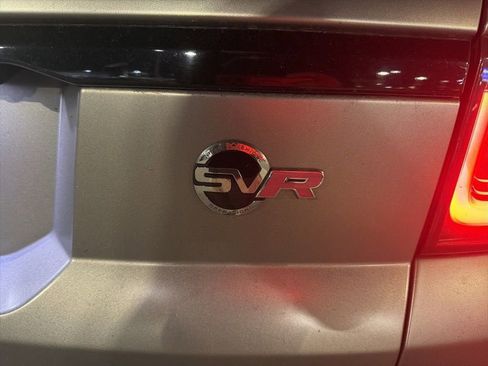 Used 2019 Land Rover Range Rover Sport SVR AWD/4WD image 7