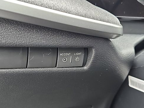 New 2026 Nissan Kicks SV w/ SV Premium Package image 17