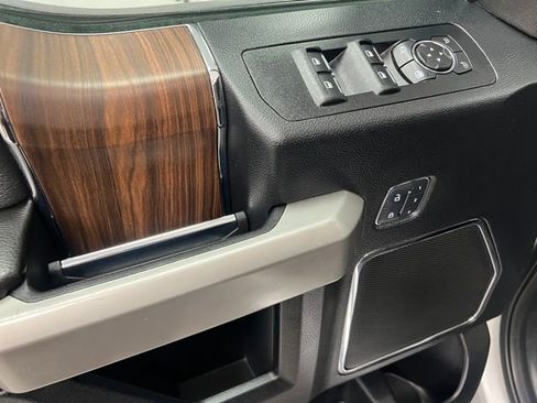 Used 2017 Ford F150 Lariat w/ Equipment Group 502A Luxury image 23