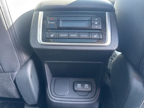Used 2020 Subaru Ascent Limited w/ Technology Package image 25