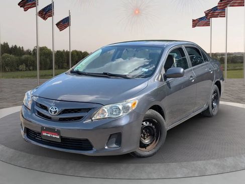 Used 2013 Toyota Corolla L FWD image 3