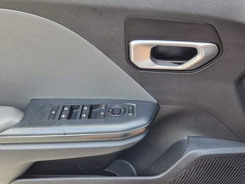 Used 2025 Kia K4 FWD image 35
